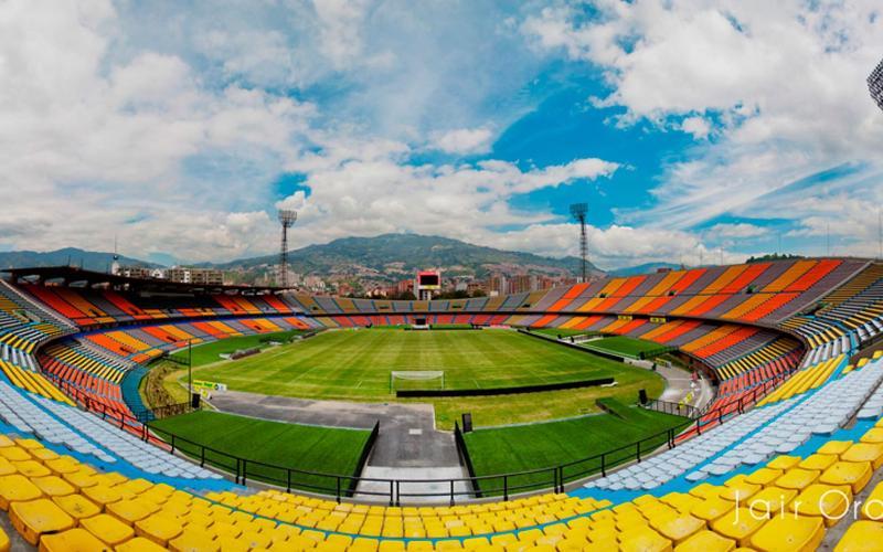 E2 Comodo Y Amplio Apartamento En Laureles Estadio 120 Mts2 Медельин Экстерьер фото