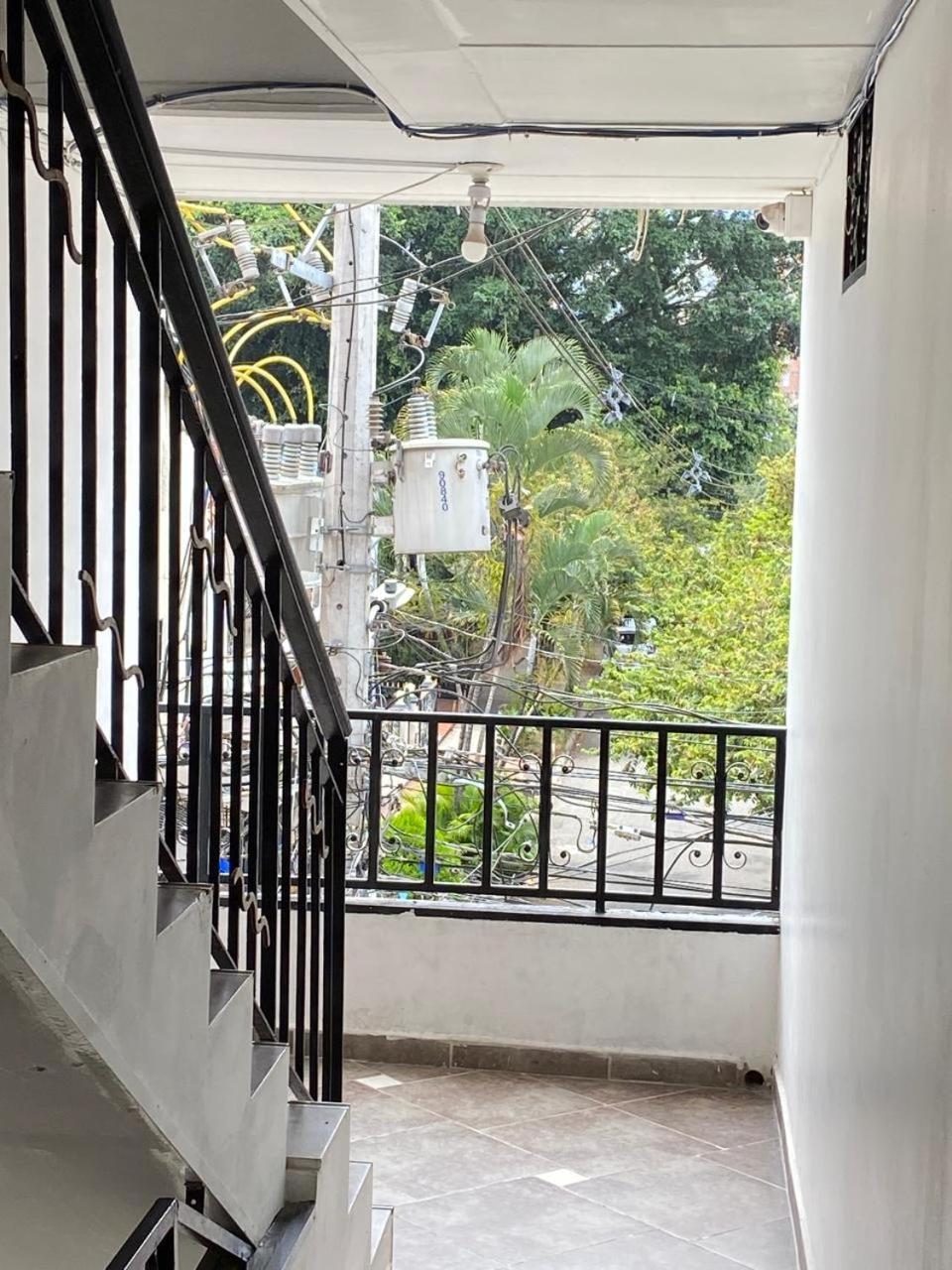 E2 Comodo Y Amplio Apartamento En Laureles Estadio 120 Mts2 Медельин Экстерьер фото