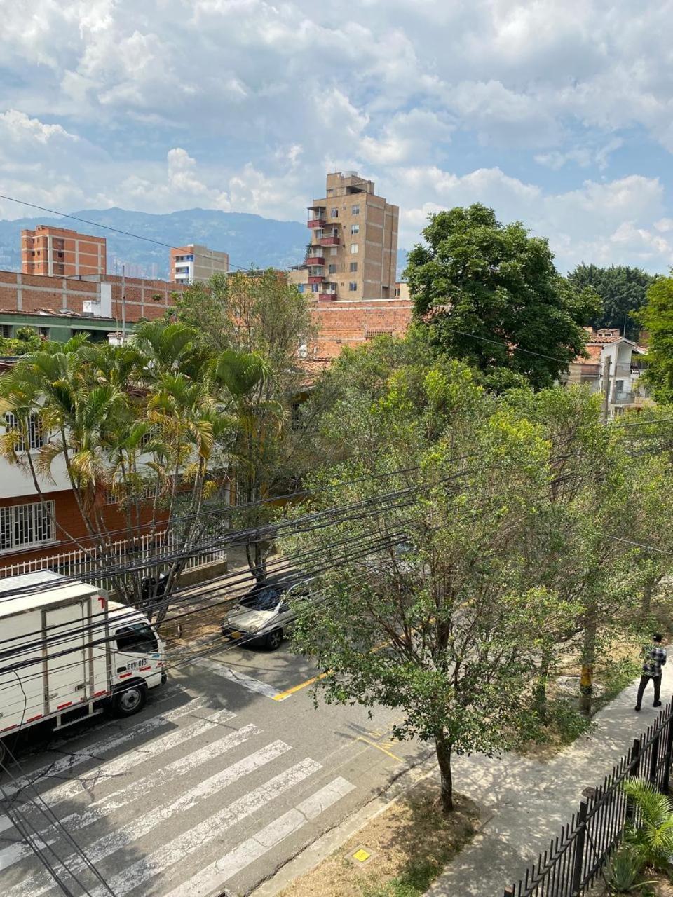 E2 Comodo Y Amplio Apartamento En Laureles Estadio 120 Mts2 Медельин Экстерьер фото