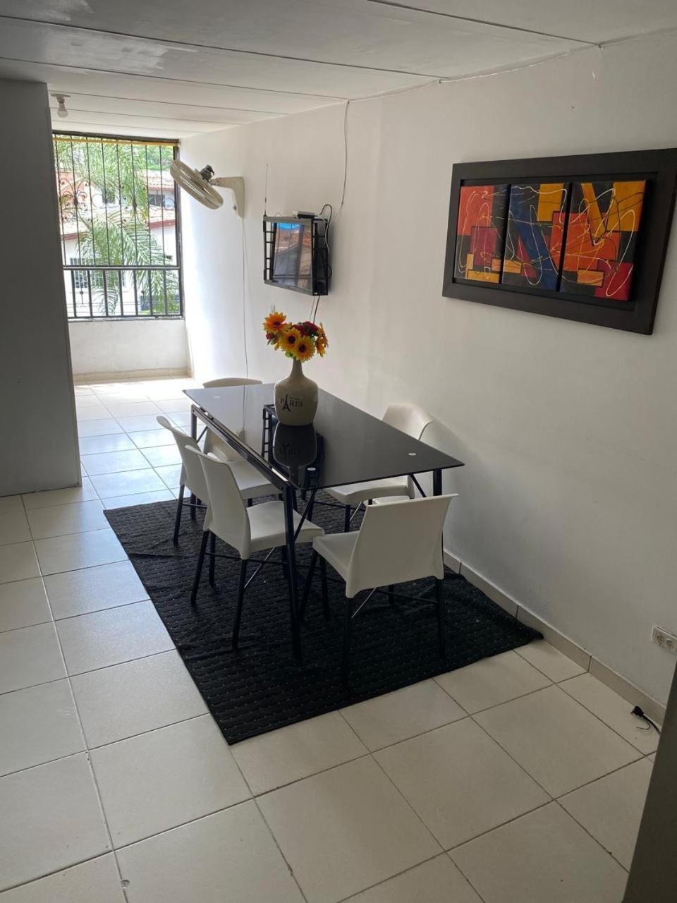 E2 Comodo Y Amplio Apartamento En Laureles Estadio 120 Mts2 Медельин Экстерьер фото